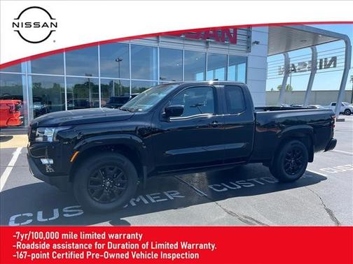 Black 2024 Nissan Frontier SV