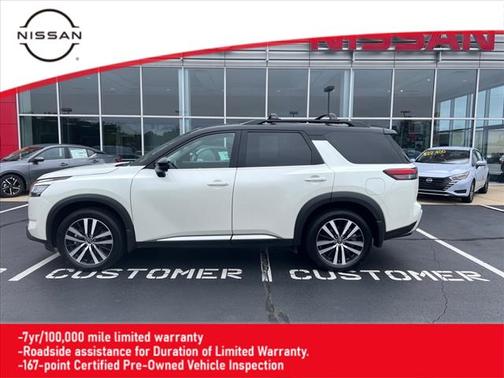 2024 Nissan Pathfinder Platinum