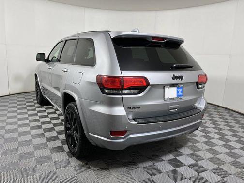 2017 Jeep Grand Cherokee Altitude