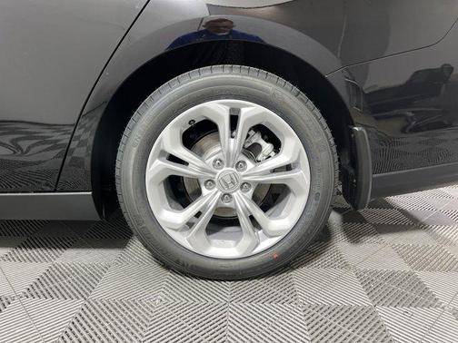 2025 Honda Accord LX 1.5T