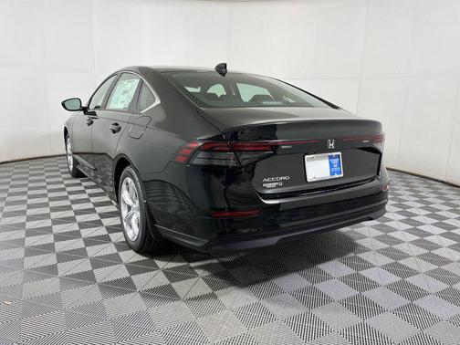 2025 Honda Accord LX 1.5T