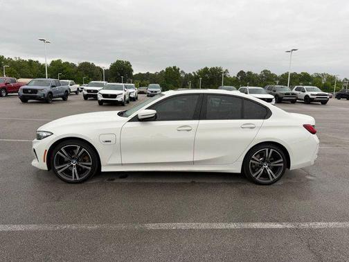 Alpine White 2023 BMW 330e 330e