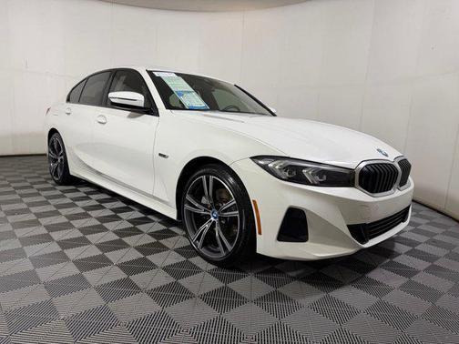 Alpine White 2023 BMW 330e 330e