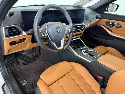 Alpine White 2023 BMW 330e 330e
