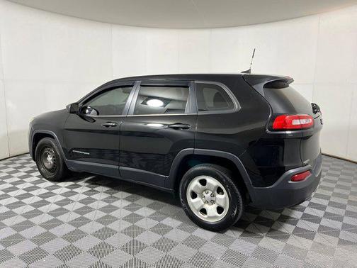2017 Jeep Cherokee Sport