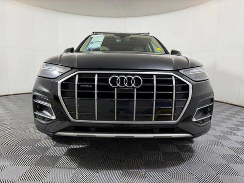 2022 Audi Q5 40 Premium Plus