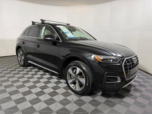 2022 Audi Q5 40 Premium Plus