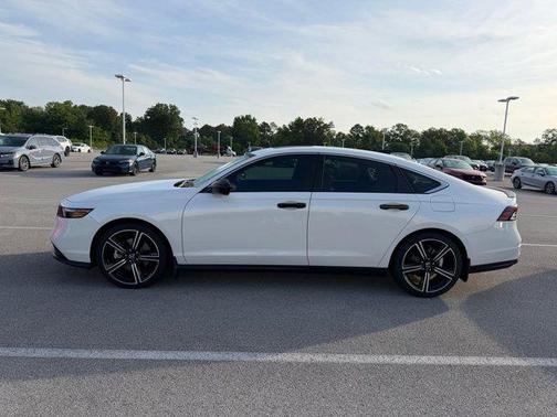 Platinum White Pearl 2025 Honda Accord Hybrid Sport