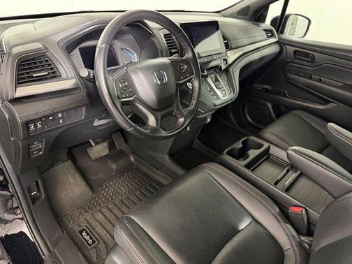 Crystal Black Pearl 2024 Honda Odyssey Sport