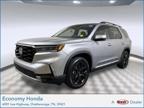 2025 Honda Pilot Touring 8-Passenger