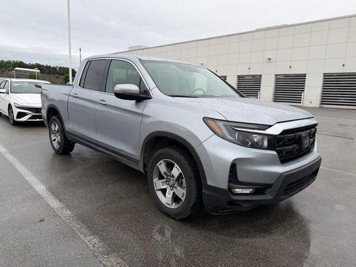 Crystal Black Pearl 2025 Honda Ridgeline RTL
