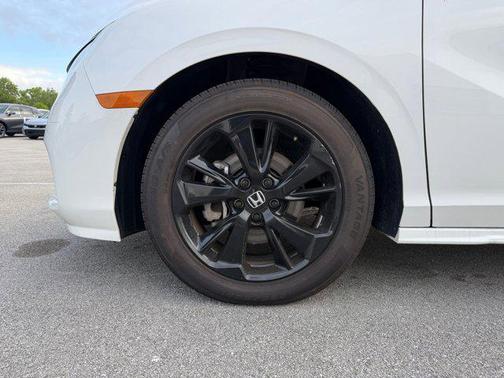 Platinum White Pearl 2024 Honda Odyssey Sport