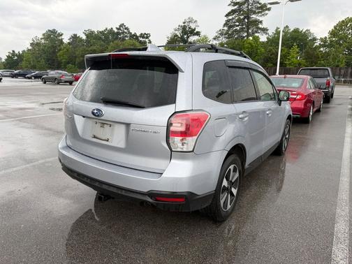 Ice Silver Metallic 2018 Subaru Forester 2.5i Premium
