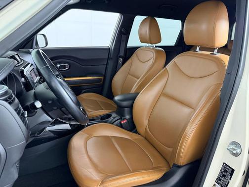 Cloud 2015 Kia Soul !