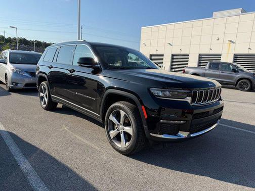 Diamond Black Crystal Pearlcoat 2021 Jeep Grand Cherokee L Limited