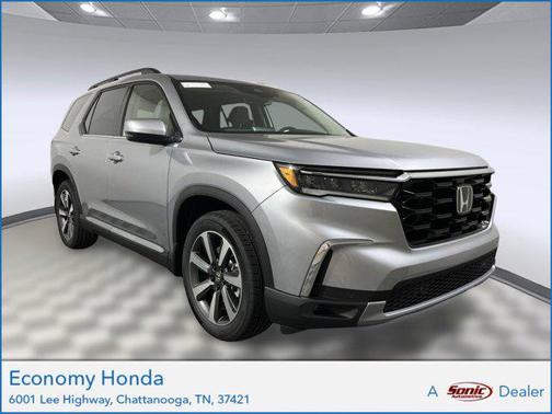 2025 Honda Pilot Touring 8-Passenger