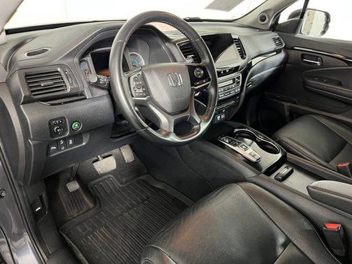 2021 Honda Pilot Touring 8-Passenger