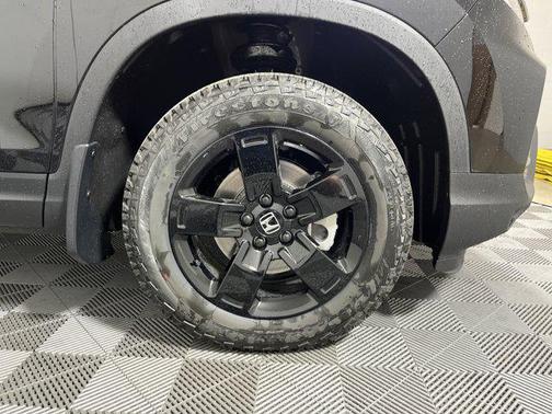 2025 Honda Ridgeline Black