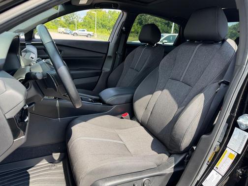 Crystal Black Pearl 2024 Honda Accord Hybrid Sport