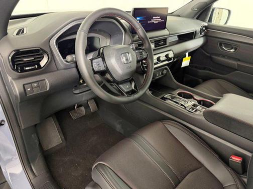 Sonic Gray Pearl 2026 Honda Pilot Black Edition