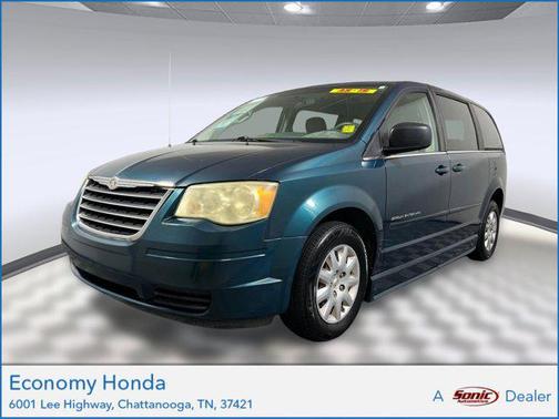 2009 Chrysler Town & Country LX