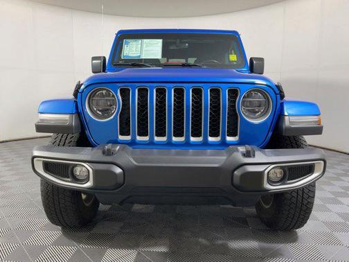 2022 Jeep Gladiator Overland