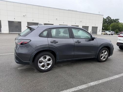 Modern Steel Metallic 2023 Honda HR-V LX