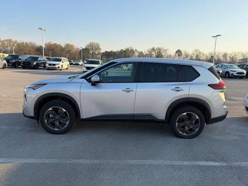 Brilliant Silver Metallic 2025 Nissan Rogue SV