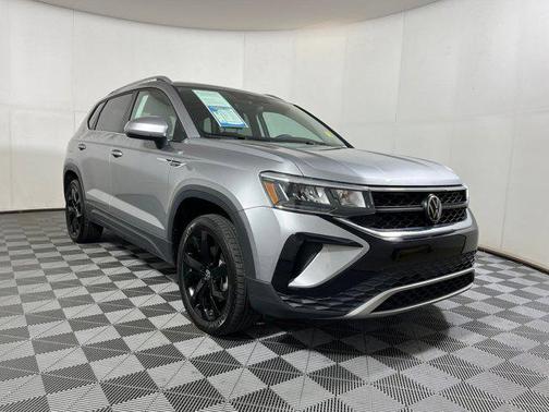 2024 Volkswagen Taos 1.5T SE