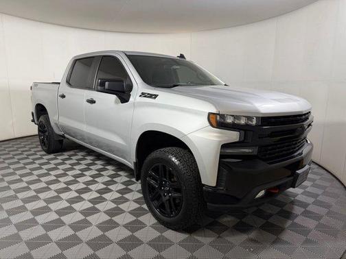 Silver Ice Metallic 2021 Chevrolet Silverado 1500 LT Trail Boss