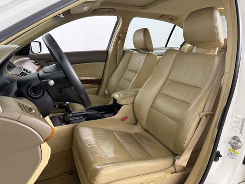 White Diamond Pearl 2008 Honda Accord EX-L