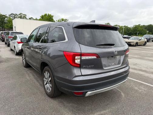 Modern Steel Metallic 2022 Honda Pilot 2WD EX-L