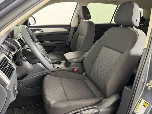Platinum Gray Metallic 2019 Volkswagen Atlas 2.0T S