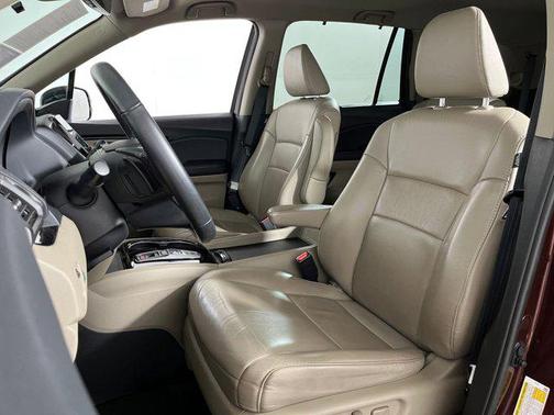 2020 Honda Pilot Touring 8-Passenger