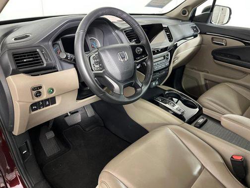 2020 Honda Pilot Touring 8-Passenger