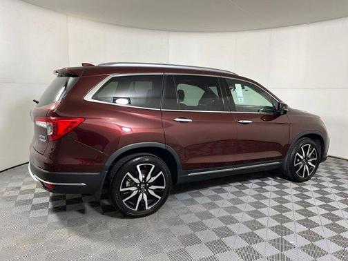 2020 Honda Pilot Touring 8-Passenger