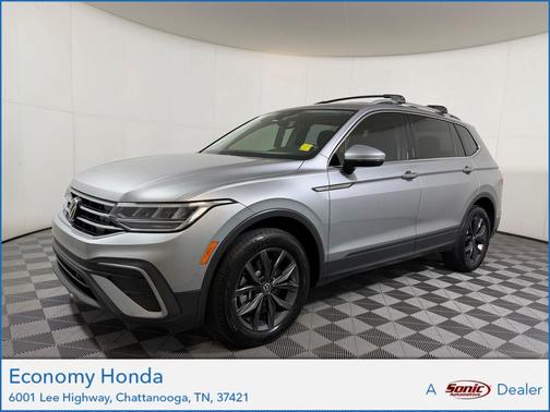 Pyrite Silver Metallic 2022 Volkswagen Tiguan 2.0T SE