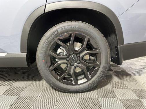 2025 Honda Pilot Touring 8-Passenger