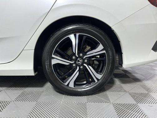 2018 Honda Civic Touring