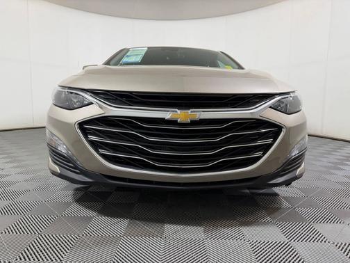 Mineral Gray Metallic 2023 Chevrolet Malibu FWD 1LT