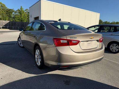 Mineral Gray Metallic 2023 Chevrolet Malibu FWD 1LT
