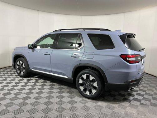 2026 Honda Pilot Touring 8-Passenger