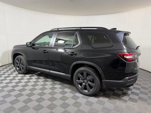 Crystal Black Pearl 2026 Honda Pilot Sport