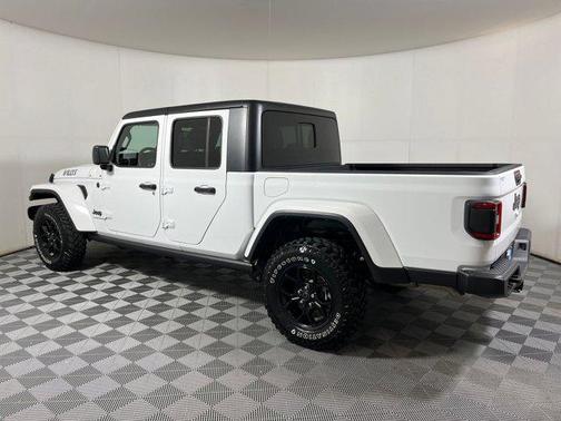 2024 Jeep Gladiator Willys