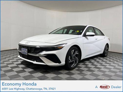 2025 Hyundai ELANTRA SEL