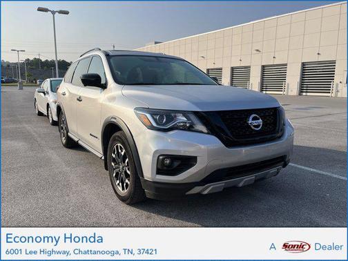 2020 Nissan Pathfinder SL 2WD