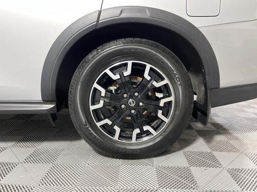 2020 Nissan Pathfinder SL 2WD