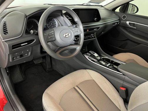 2020 Hyundai SONATA SE