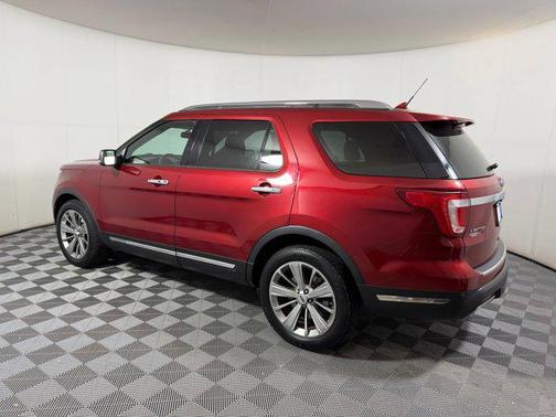 RUBY RED METALLIC TINTED CC 2018 Ford Explorer Limited