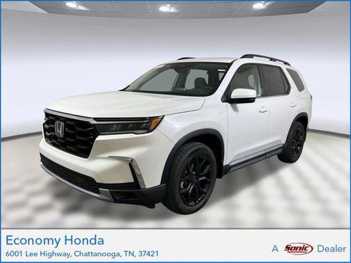 2025 Honda Pilot Touring 8-Passenger
